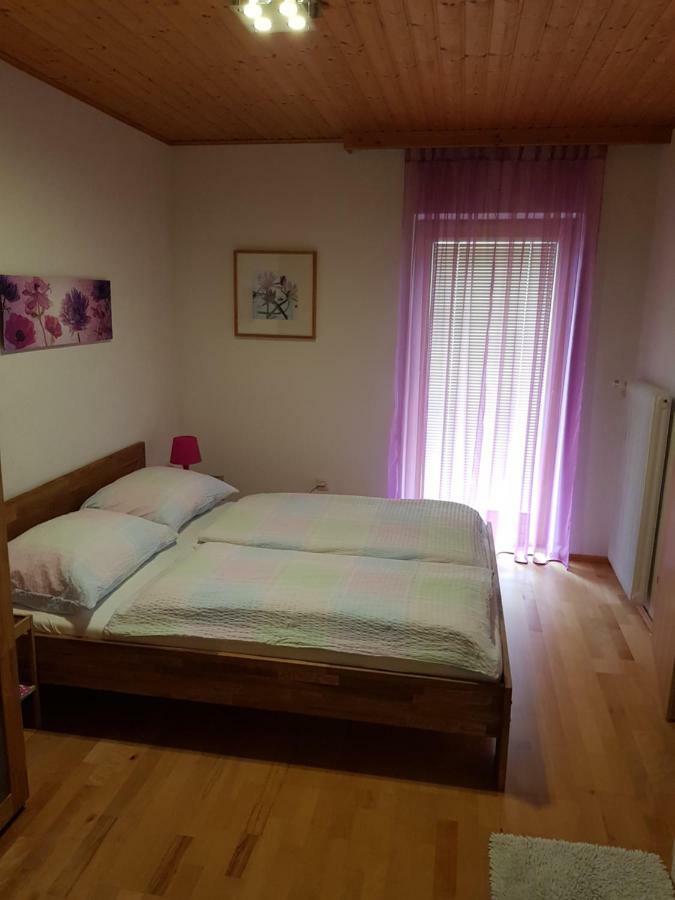 באד אאוסי Apartment Familie Haupt מראה חיצוני תמונה